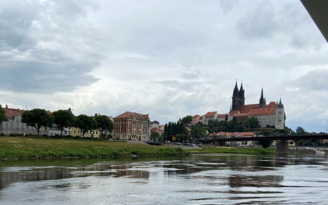 Mit dem Dampfschiff unterwegs.